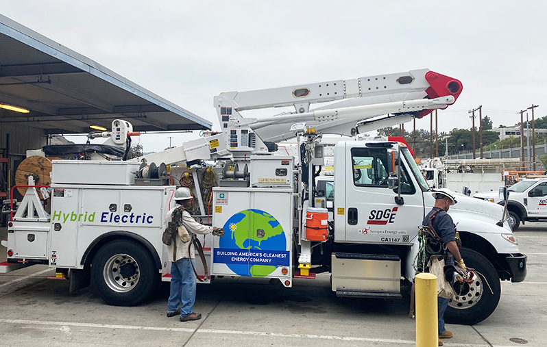 bucket truck image